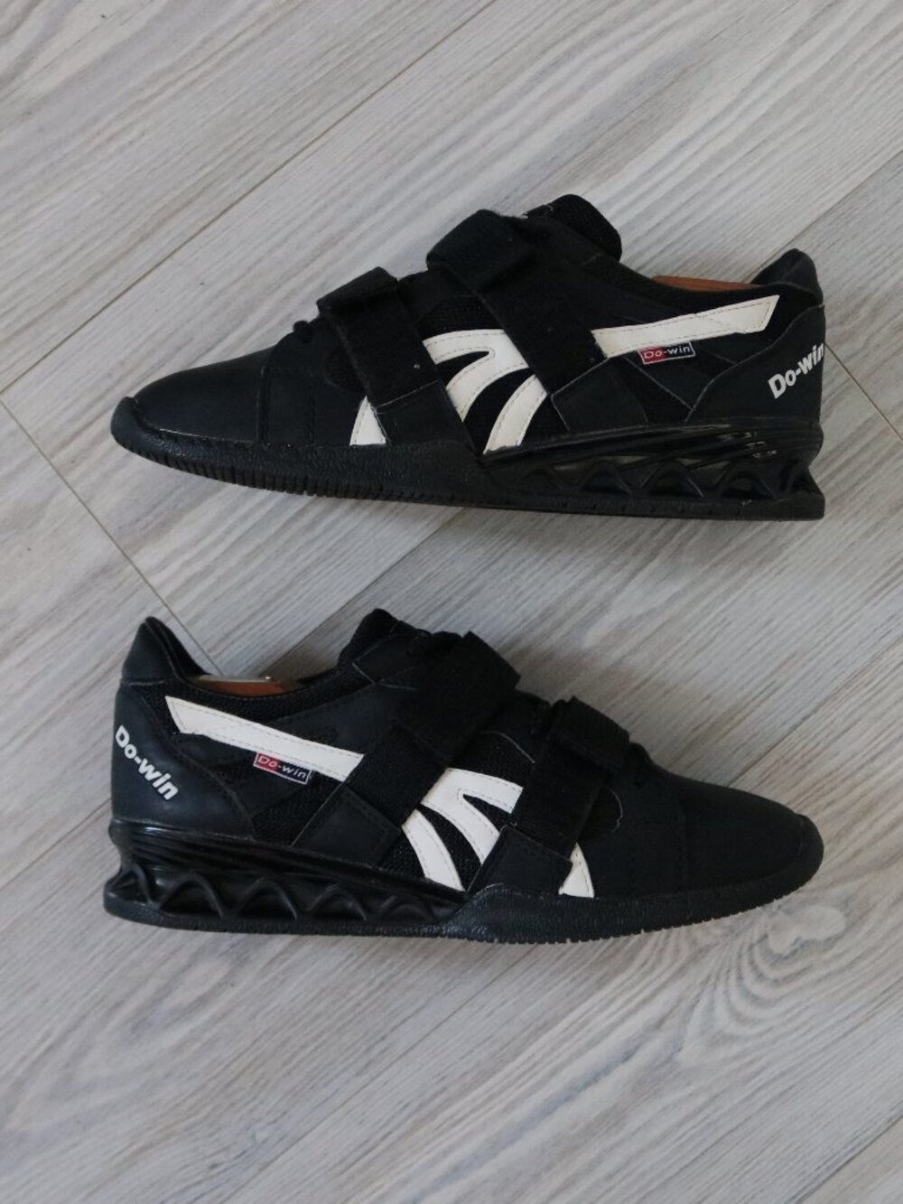 Do Win Men's Weightlifting Shoes Black White Leather Laces and Strap Size 7.5